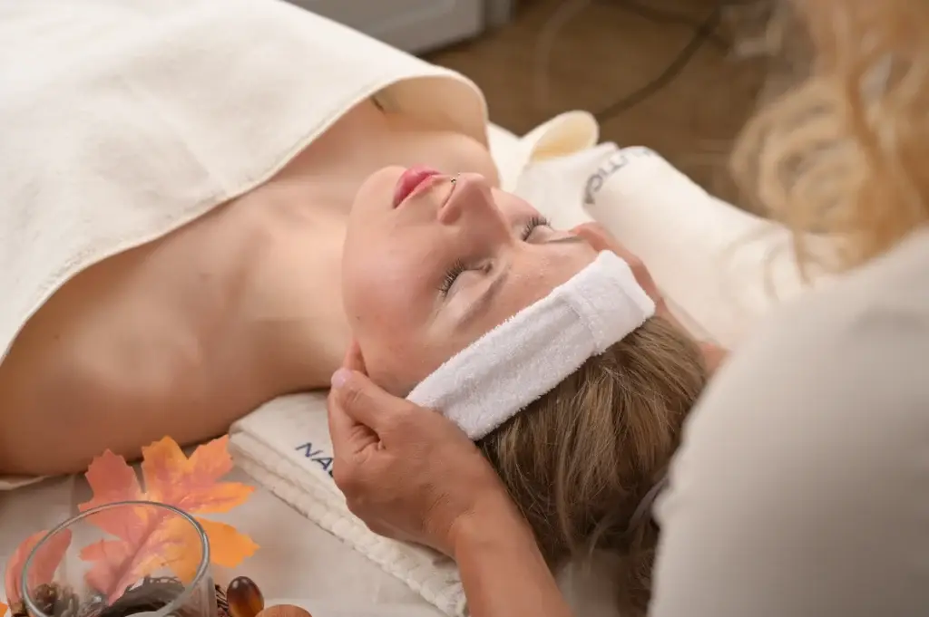 Energijski tretmaji Reiki Access Bars kozmetični salon A-STUDIO Celje